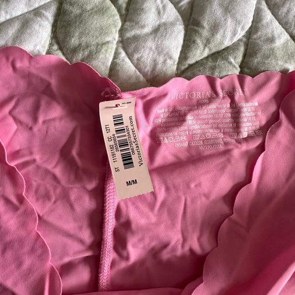 NWT Pink cheeky underwear - Picture 3 of 3